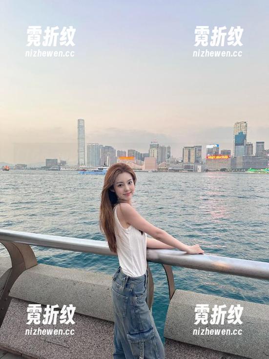 有人说，166.su吃瓜网页简直是八卦的隐秘乐园，瞧我潜伏其中的姿态！