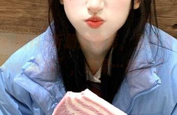 听朋友推荐，果断直达“www.黑料”，结果…我懵了。