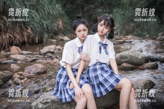 打开“www吃瓜网cc”网页，各种八卦扑面而来，真让我眼花缭乱！