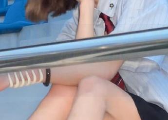 免费服务也太给力了吧？‘一起吃瓜网官网’你要不把瓜吃完，我就不走了！