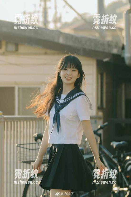 吃瓜新法宝！五一吃瓜网苹果版，今日你咬了没？