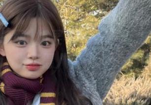 如果有一天“免费吃瓜网”苹果版让我变得八卦满满，那也不亏啊