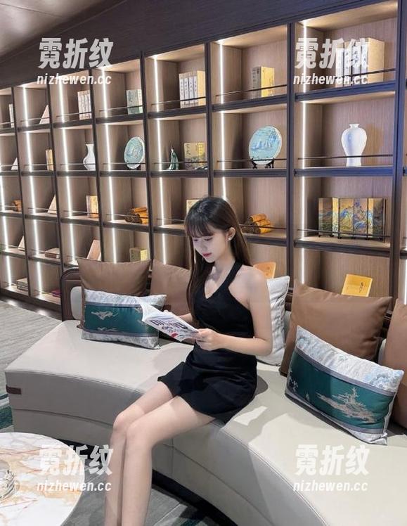 吃瓜17cgg下载后，桌上吃的瓜也没我刷的瓜刺激！