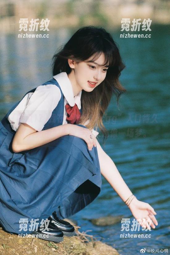 吃瓜17 我在“吃瓜17cgg”入口待久了,周围的惊叹声越来越像一场梦。
