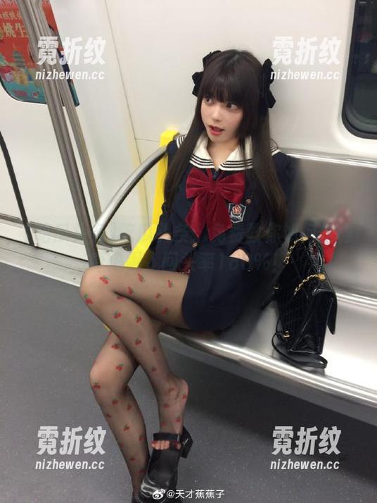吃瓜头条：免费教你如何优雅看热闹，回头率180%！