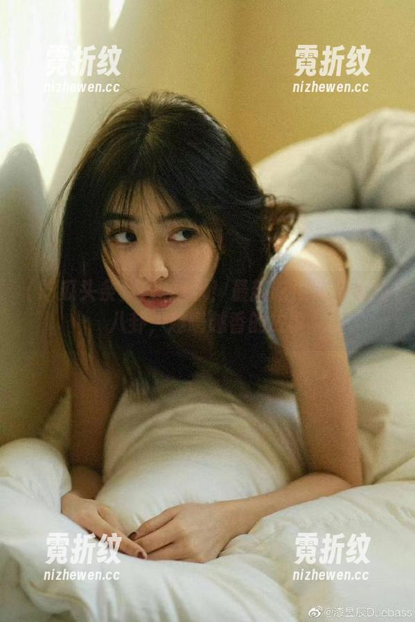 吃瓜头条 最热糖水!最新吃瓜头条里的八卦,越嚼越香的故事