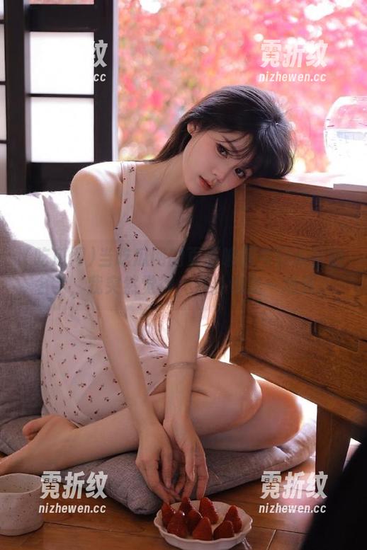 当吃瓜网的页面响起今日头条的名字，我突然觉得，八卦也是一场秀。