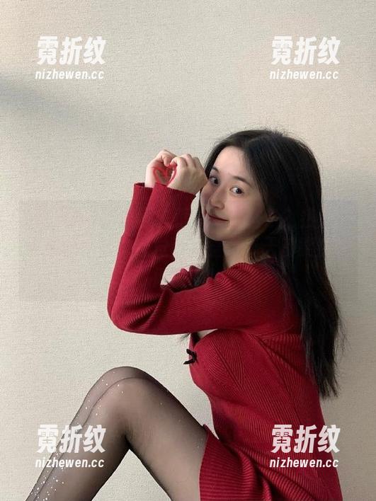 吃瓜网首页今天怎么了？热门大瓜成群结队，感觉让我整个夏天都能热热闹闹的！