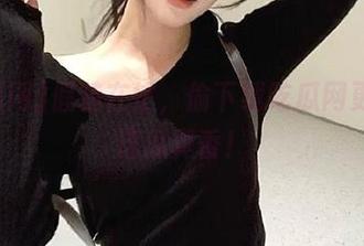 假装在忙，偷下载吃瓜网更新，这瓜真香！