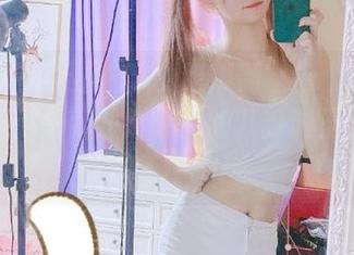 “我要吃瓜网”像个吸引人的黑洞，把我拉进无尽的八卦漩涡，彻底停不下来！