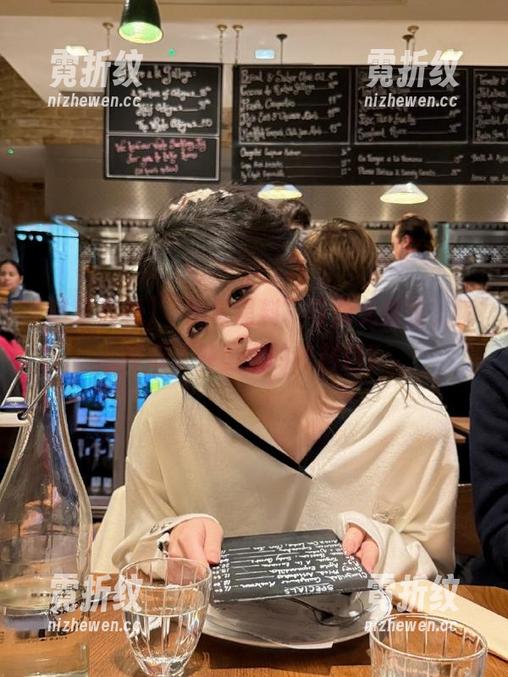“明星黑料”与永久错位，瞬间成了外星人的调料包？