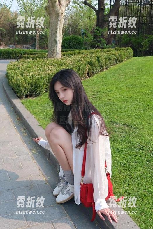 脑洞大开的八卦，明星黑料网在永久直播里暗涌波澜……
