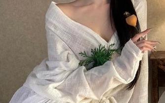 在“网曝吃瓜”收集资源，心情好得像捡到钱一样！