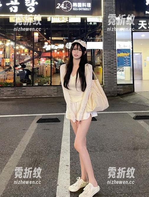 留意到“网曝吃瓜”的新链接，瞬间变成了我的无聊消遣……