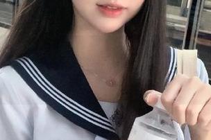 黑料不打烊入口：都说吃瓜能长见识，今天我就当学渣学习一下！