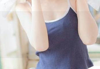黑料吃瓜网app，快来免费吃瓜，不吃只看也行，随便浸润一下好心情！