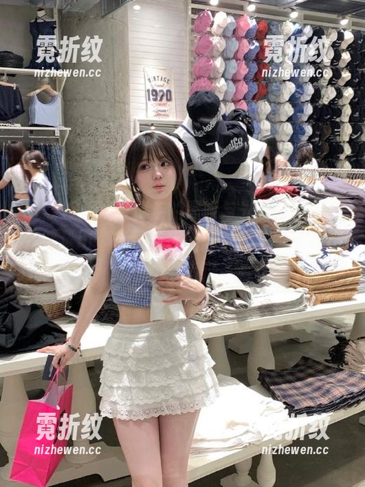 黑料正能量 行走的黑暗与光明:“黑料正能量hl”入口等你来探索,辣眼睛的料不要错过