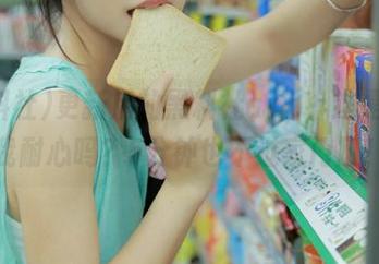 更新后的黑料社app，这是在考我耐心吗？5分钟也不过家门口！
