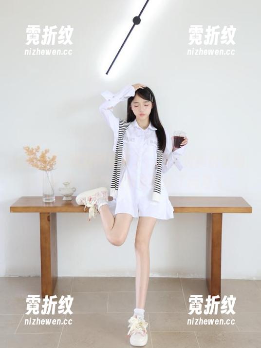 黑料网 黑料网更新了,网页货真价实的今天黑料,被吃瓜群众捧成了话题王。