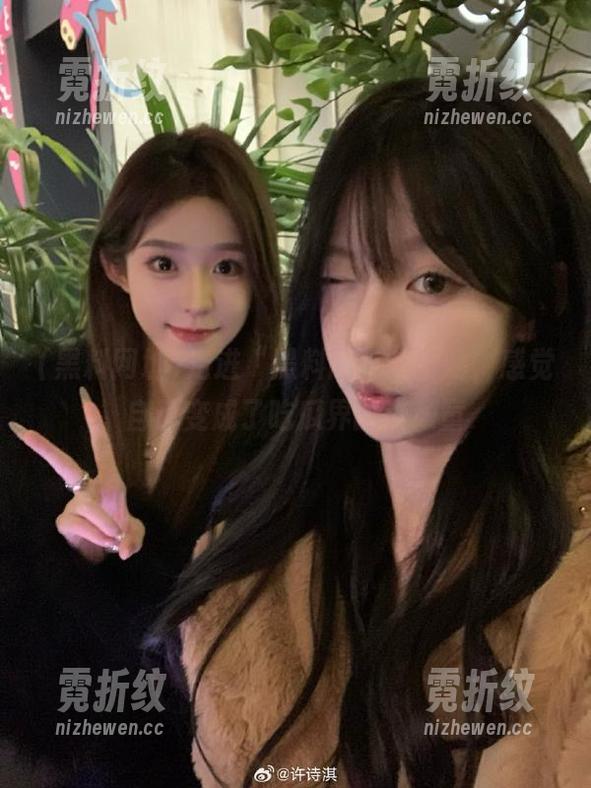 走进“黑料网址”官网，感觉自己变成了吃瓜界的老顽童